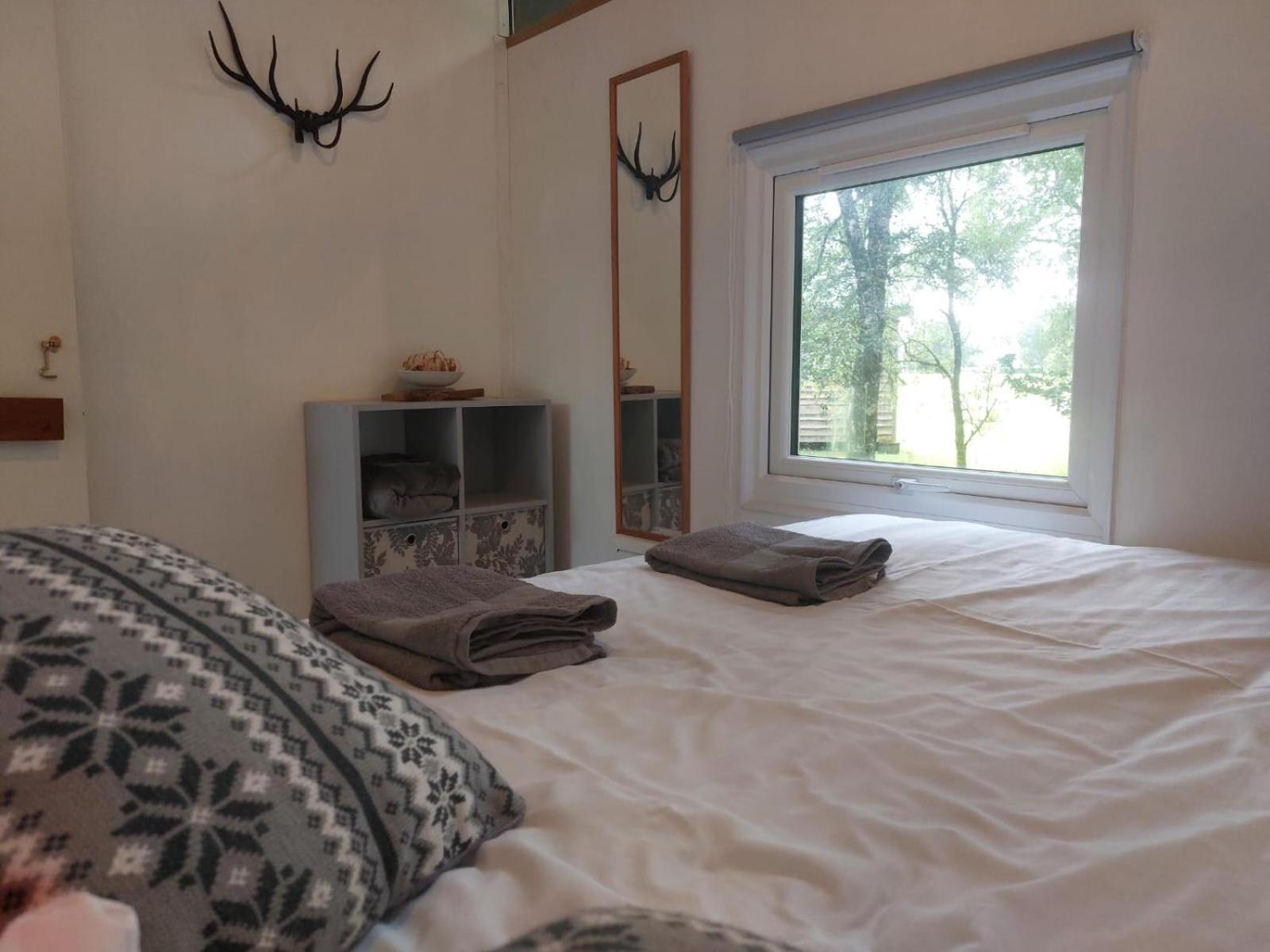 Loch Aweside Forest Cabins Dalavich Szoba fotó